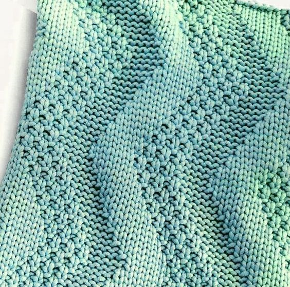 Knit and Purl Vertical Chevron Stitch